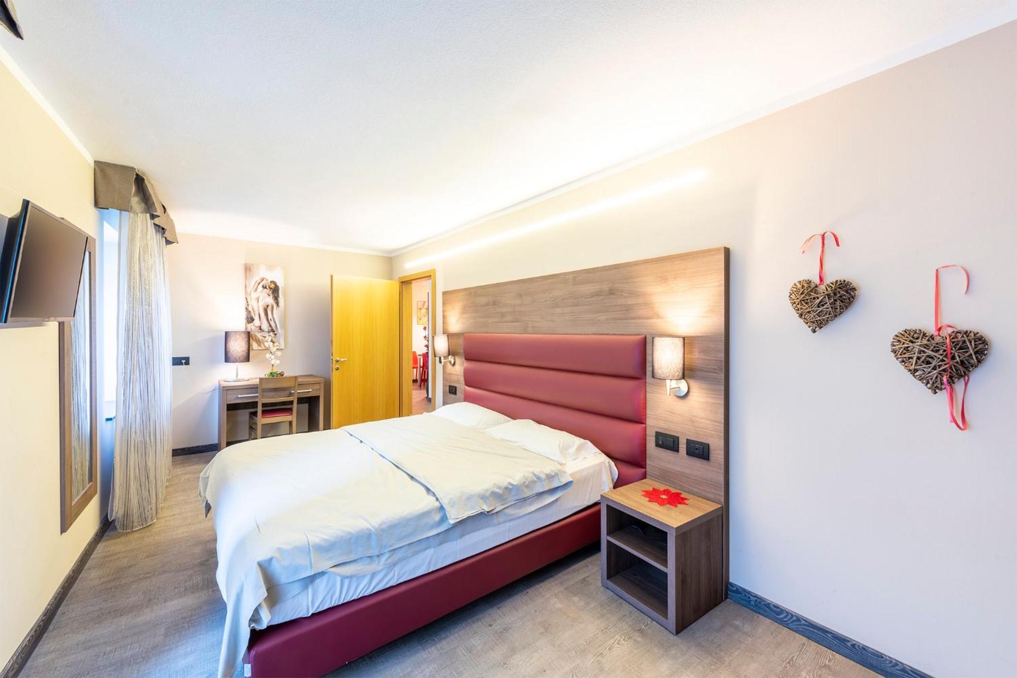 Hotel Alpino Wellness & Spa Peio Fonti Ngoại thất bức ảnh